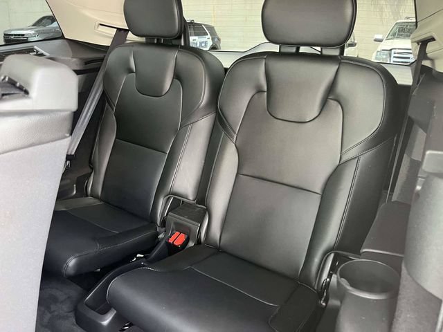 Used 2020 Volvo XC90 T5 Momentum w/ Protection Package Premier AWD/4WD image 16