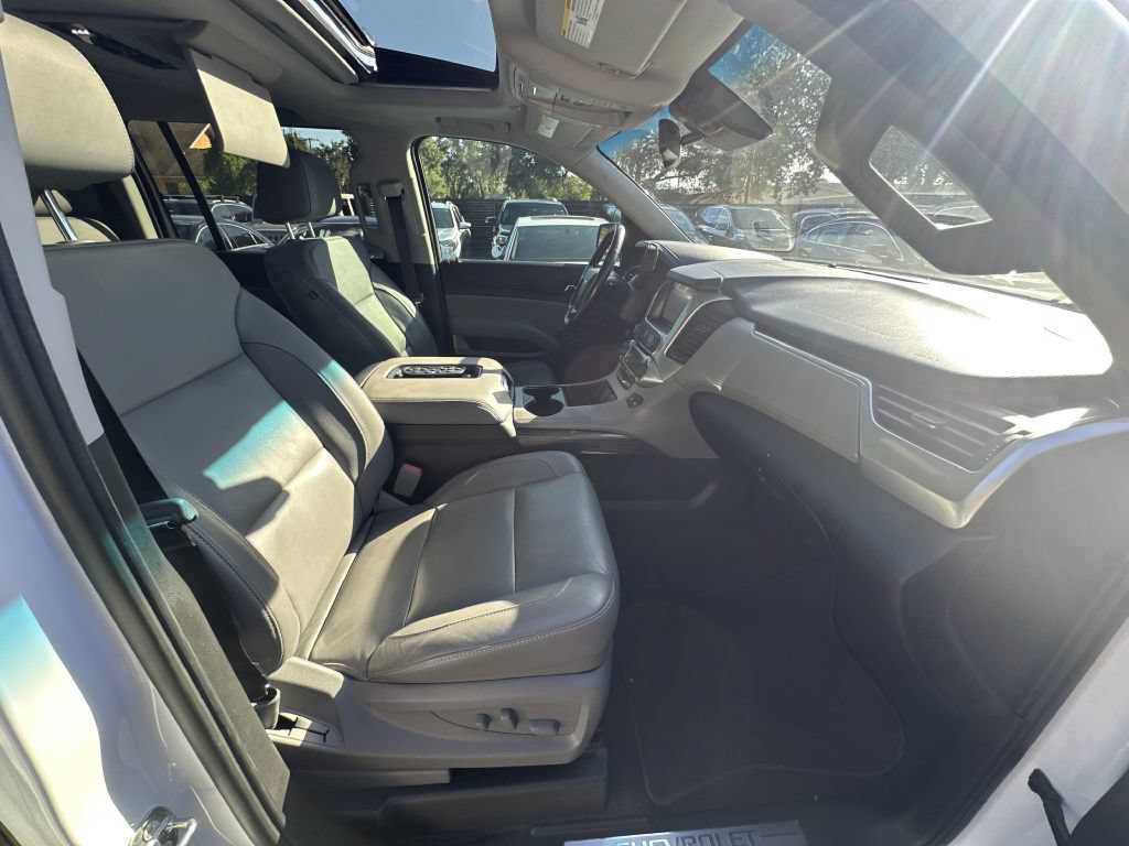Used 2019 Chevrolet Suburban LT RWD image 12