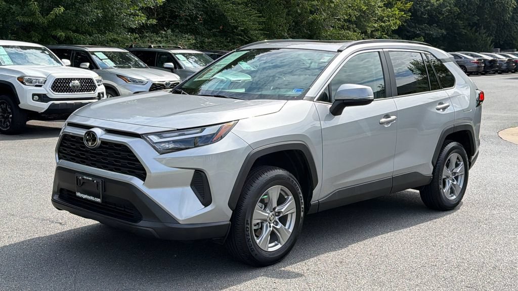Used 2025 Toyota RAV4 XLE w/ Convenience Package AWD/4WD image 2