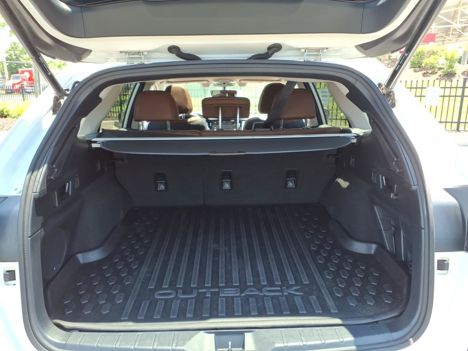 Certified 2022 Subaru Outback Premium AWD/4WD image 13