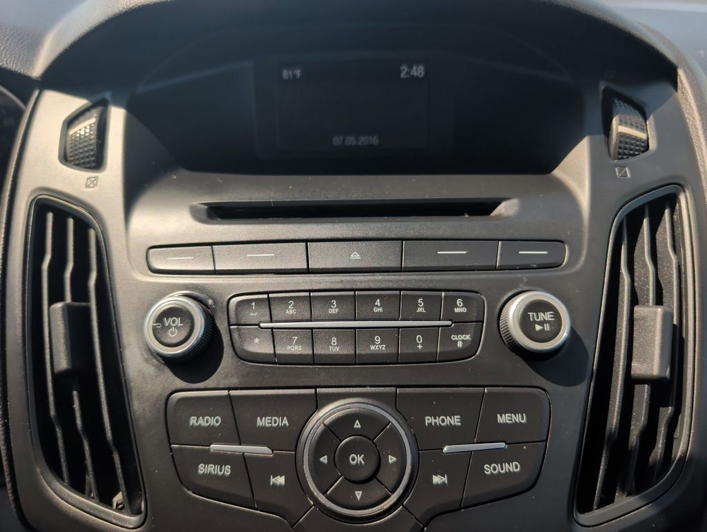 Used 2016 Ford Focus SE FWD image 13