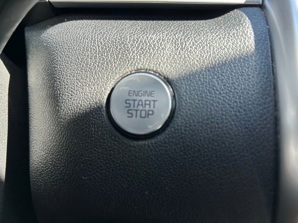 Used 2021 Kia Sorento S image 30