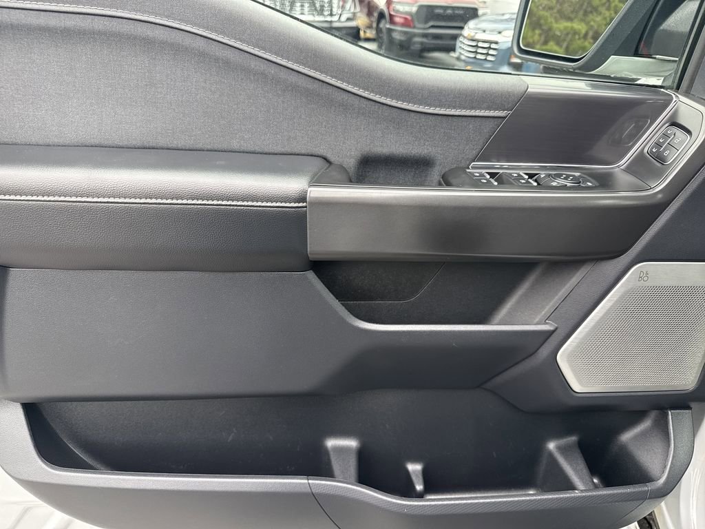 Used 2024 Ford F150 Lariat w/ Equipment Group 502A High image 10