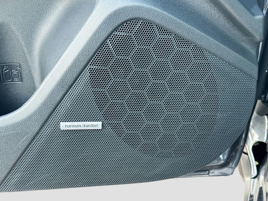 Used 2025 Subaru Crosstrek 2.5i Limited w/ Crosstrek Mirror Package image 26