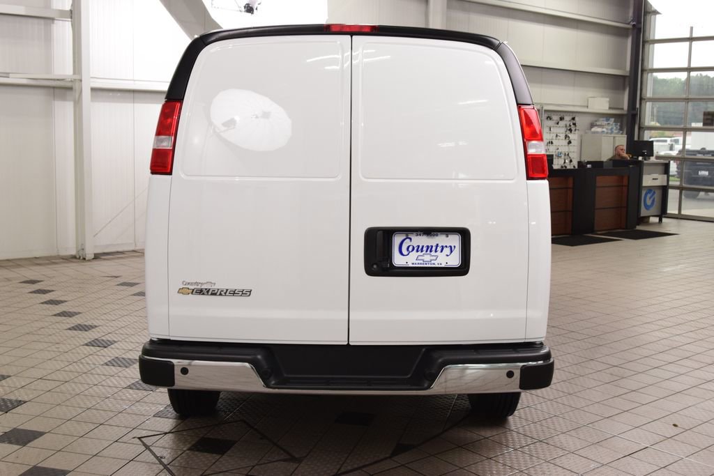 New 2026 Chevrolet Express 3500 Extended w/ Driver Convenience Package RWD image 4