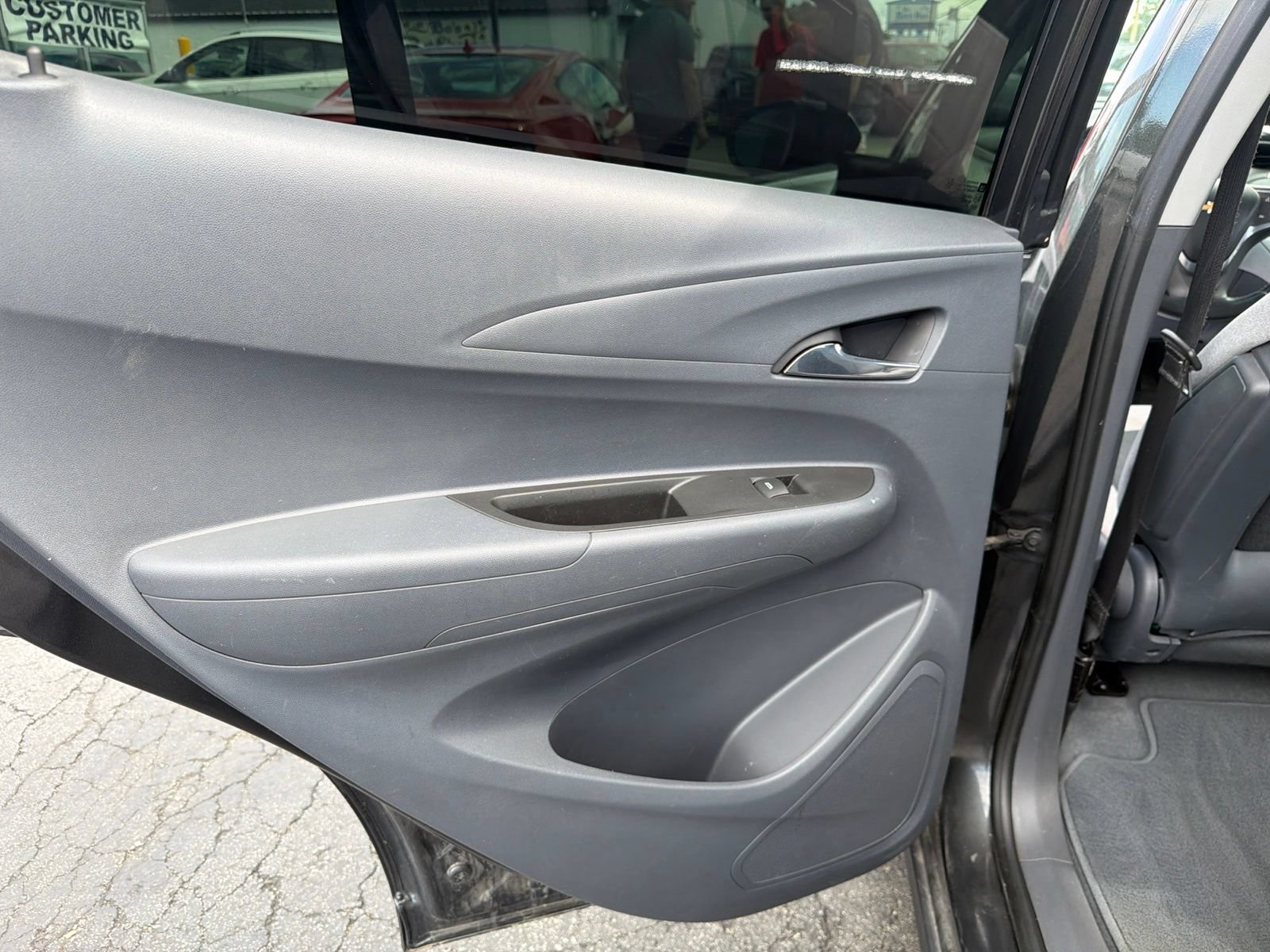 Used 2019 Chevrolet Bolt LT FWD image 32