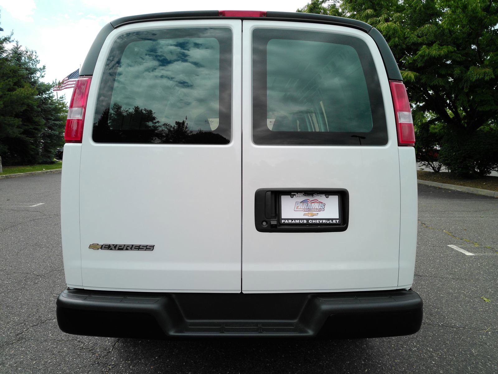 Certified 2025 Chevrolet Express 2500 w/ Driver Convenience Package RWD image 31