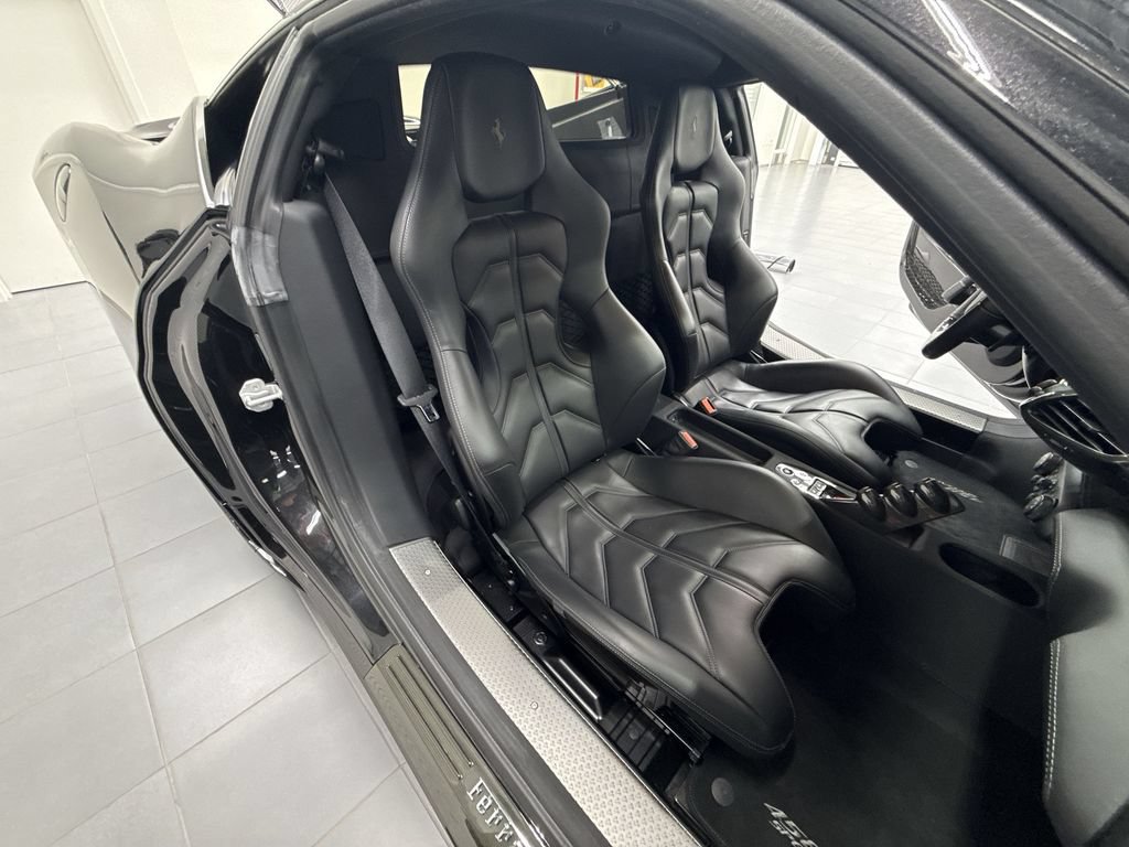 Certified 2015 Ferrari 458 Speciale Coupe RWD image 22