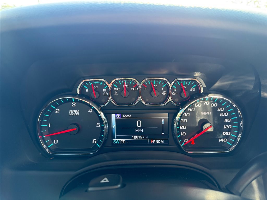 Used 2016 Chevrolet Suburban LS RWD image 13