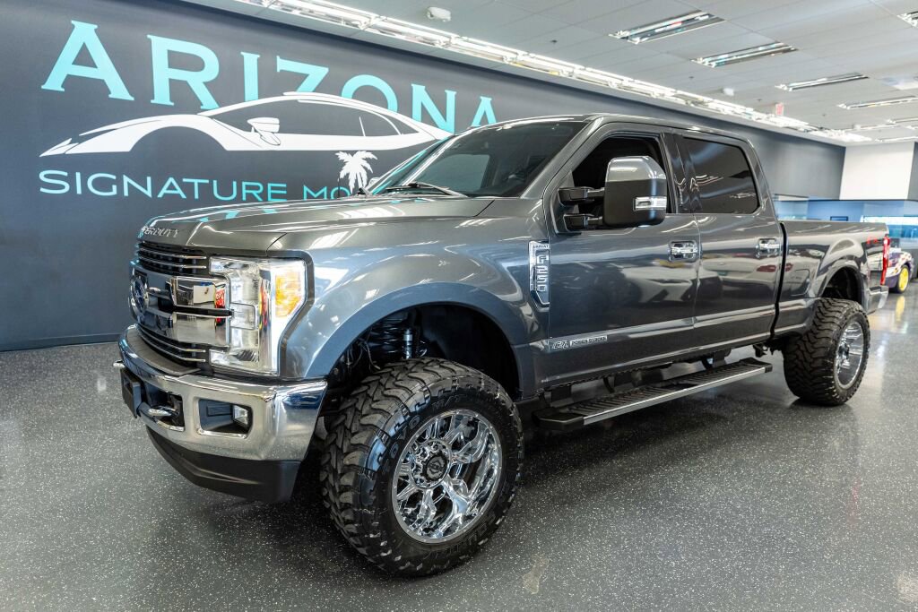 Used 2017 Ford F250 Lariat w/ Lariat Ultimate Package AWD/4WD image 1