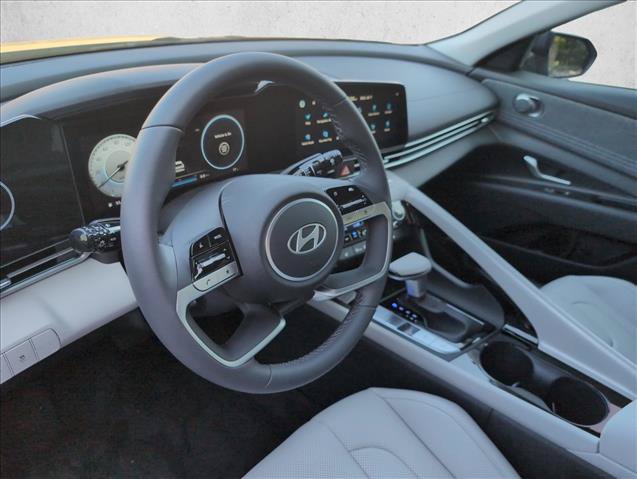 New 2026 Hyundai Elantra Limited FWD image 3