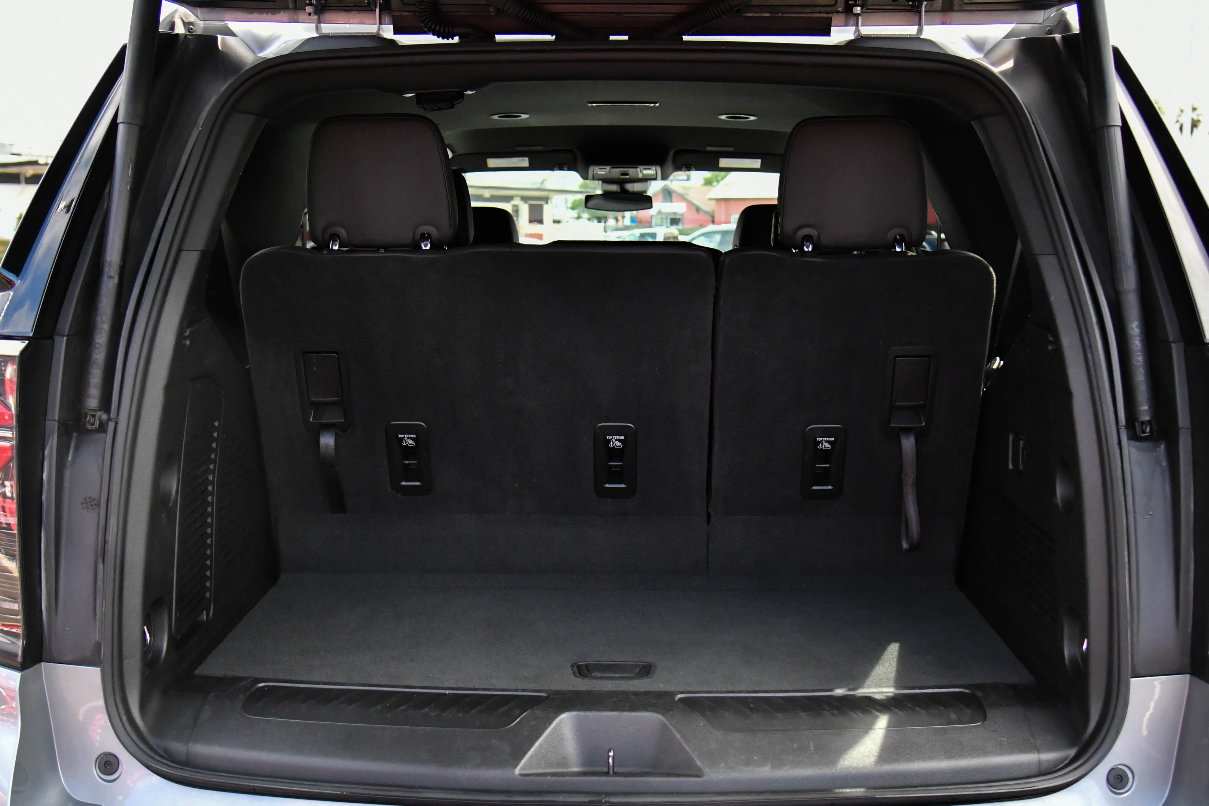 Used 2025 Chevrolet Tahoe LT image 53