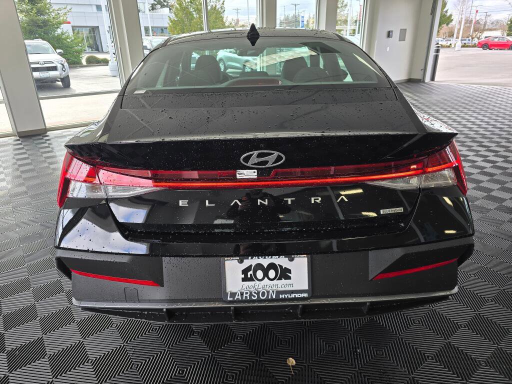 New 2026 Hyundai Elantra Blue image 5