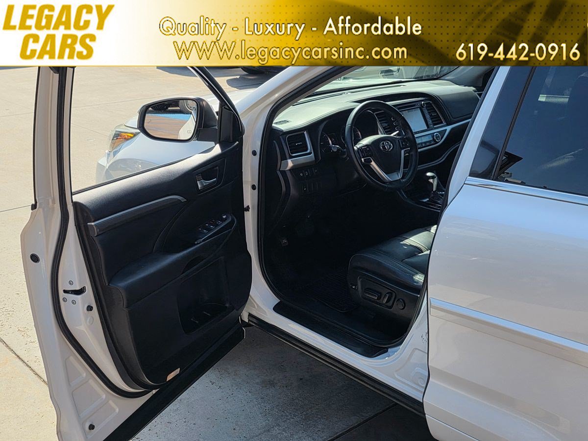 Used 2018 Toyota Highlander SE FWD image 54