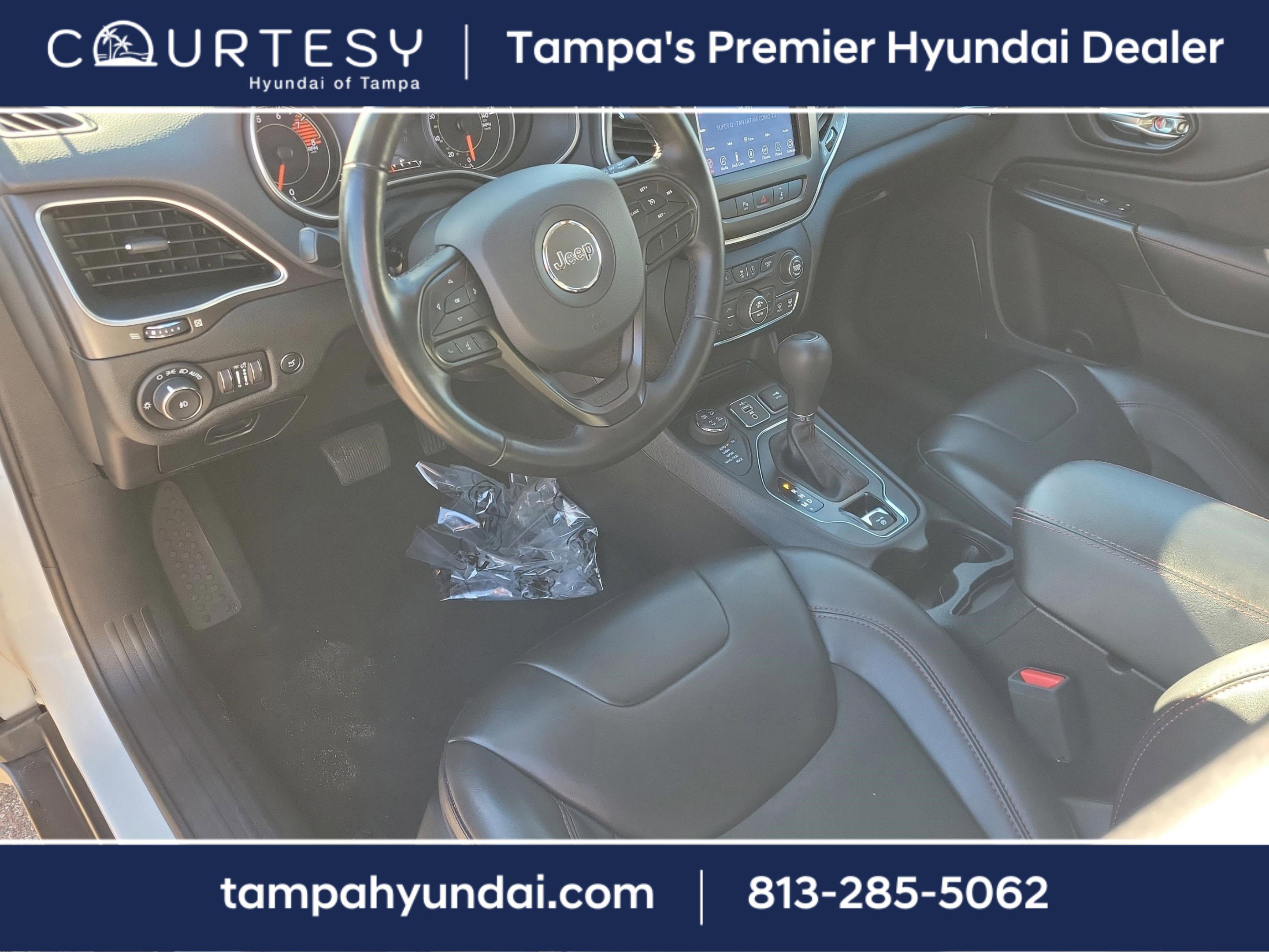 Used 2021 Jeep Cherokee Trailhawk w/ Comfort/Convenience Group image 24