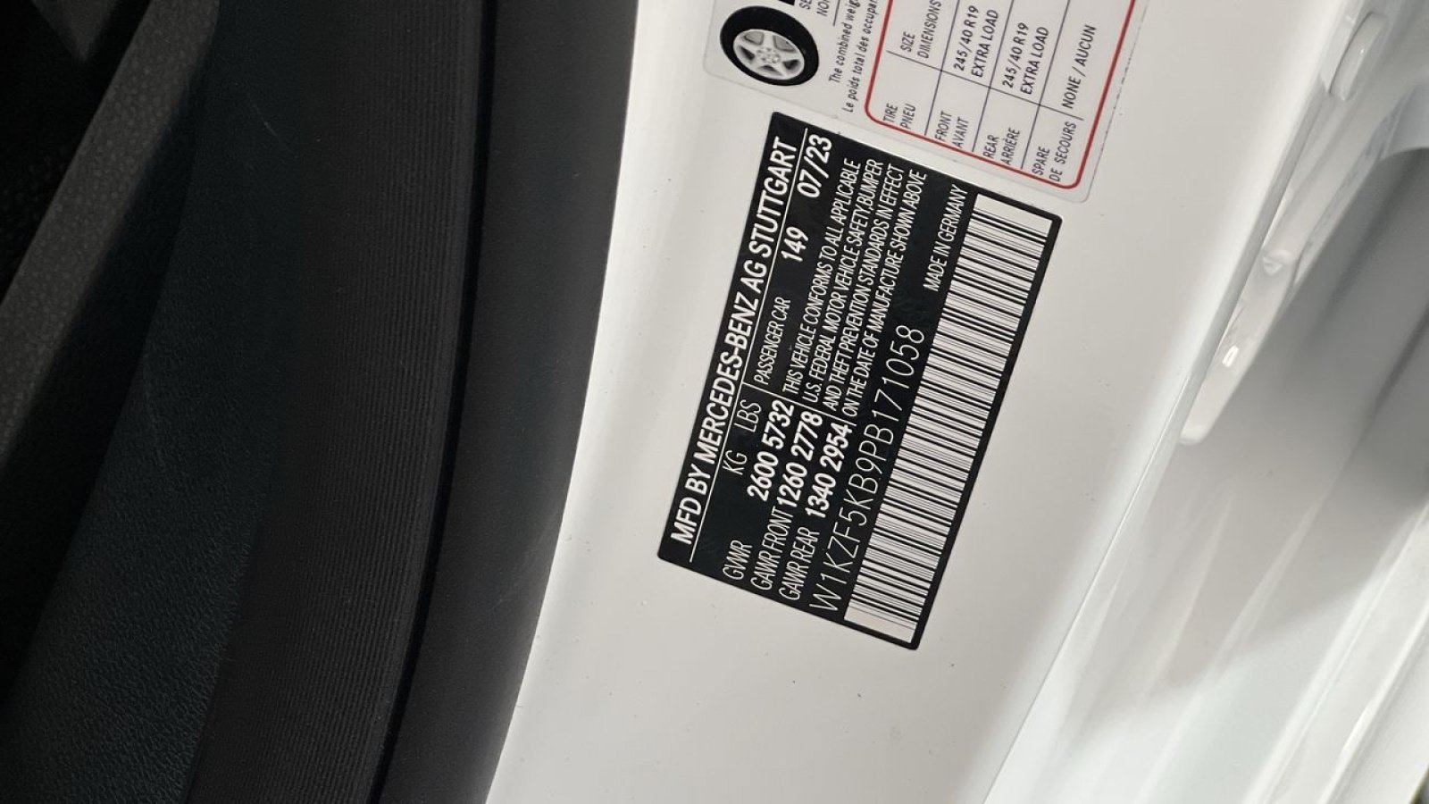 New 2023 Mercedes-Benz E 450 4MATIC Sedan image 35