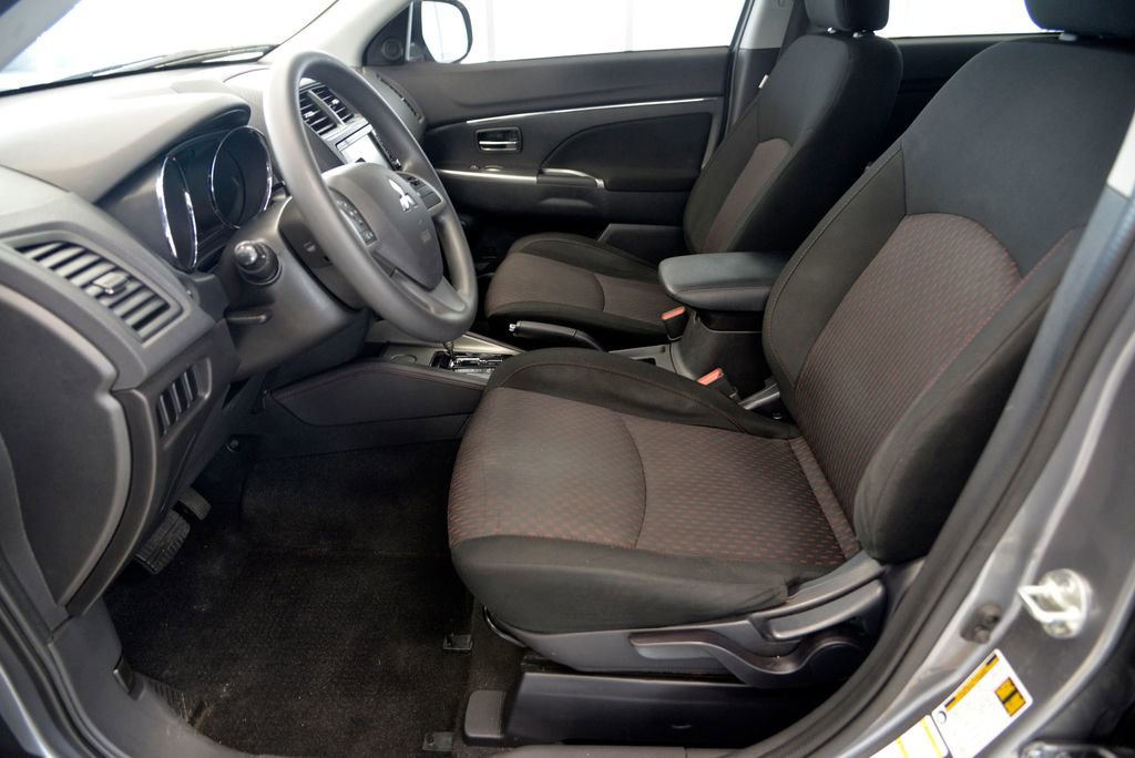 Used 2018 Mitsubishi Outlander Sport ES FWD image 15