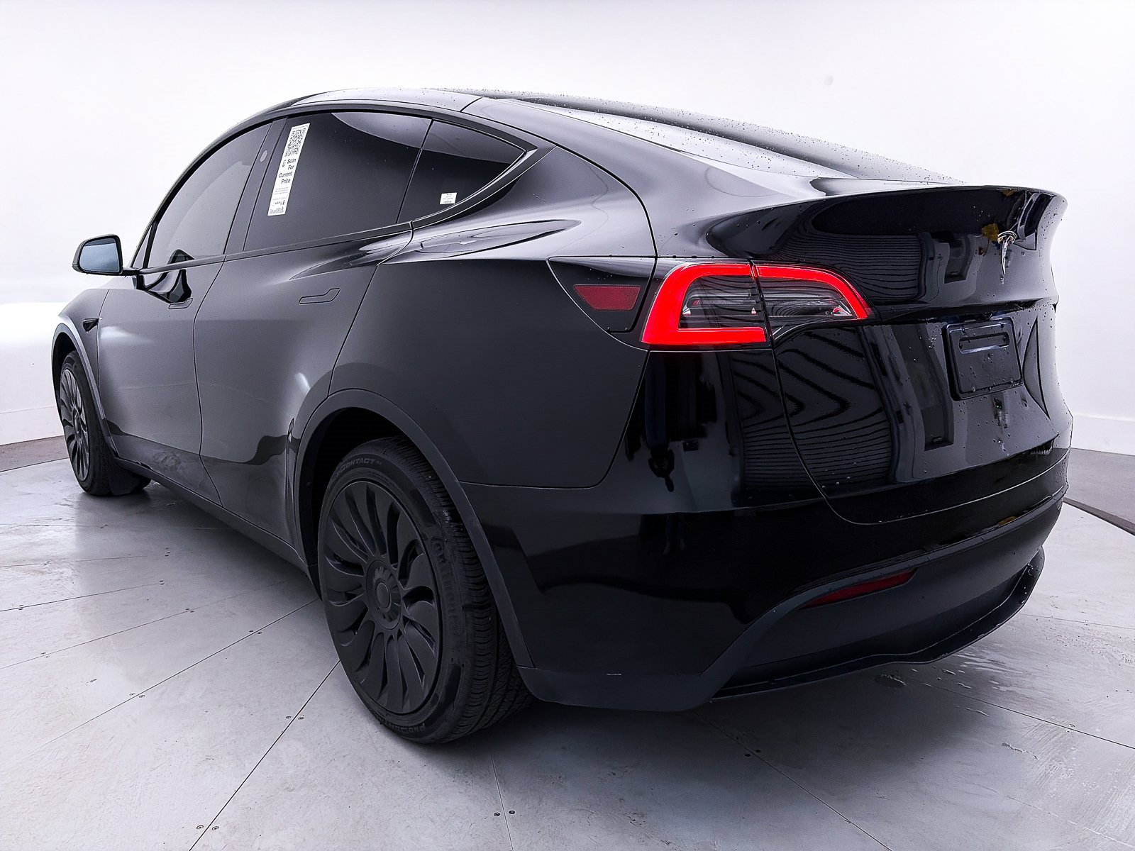 Used 2025 Tesla Model Y Long Range image 12