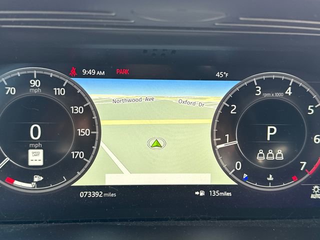 Used 2020 Land Rover Discovery Sport SE image 32