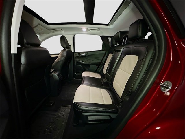 Certified 2022 Ford Escape Titanium w/ Titanium Elite Package image 33