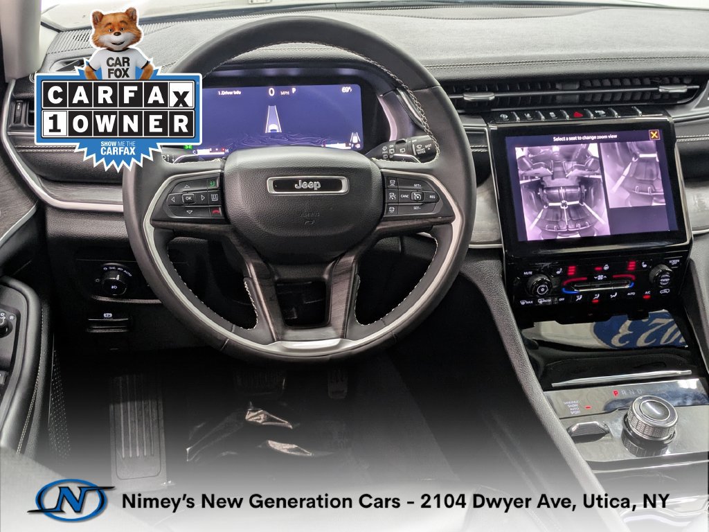 Used 2023 Jeep Grand Cherokee L Limited AWD/4WD image 5