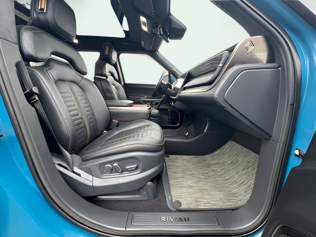 Used 2022 Rivian R1T Launch Edition image 42