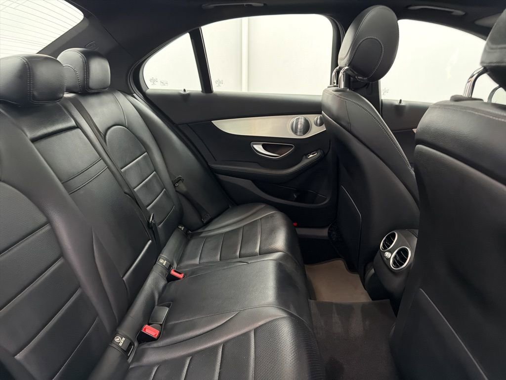 Used 2018 Mercedes-Benz C 300 Sedan image 27