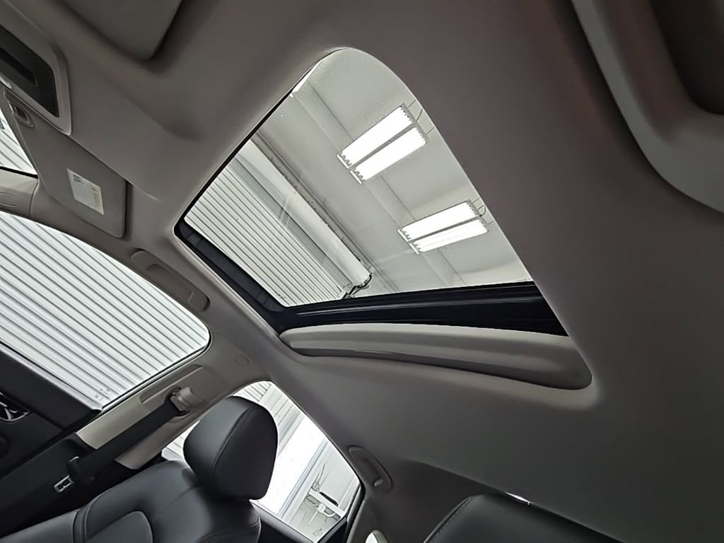 Used 2024 Honda Civic EX-L image 27