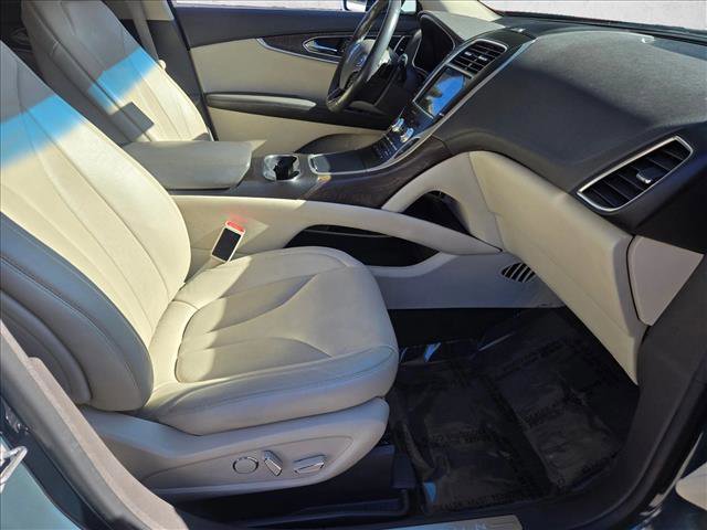 Used 2016 Lincoln MKX Select w/ Select Plus Package image 19