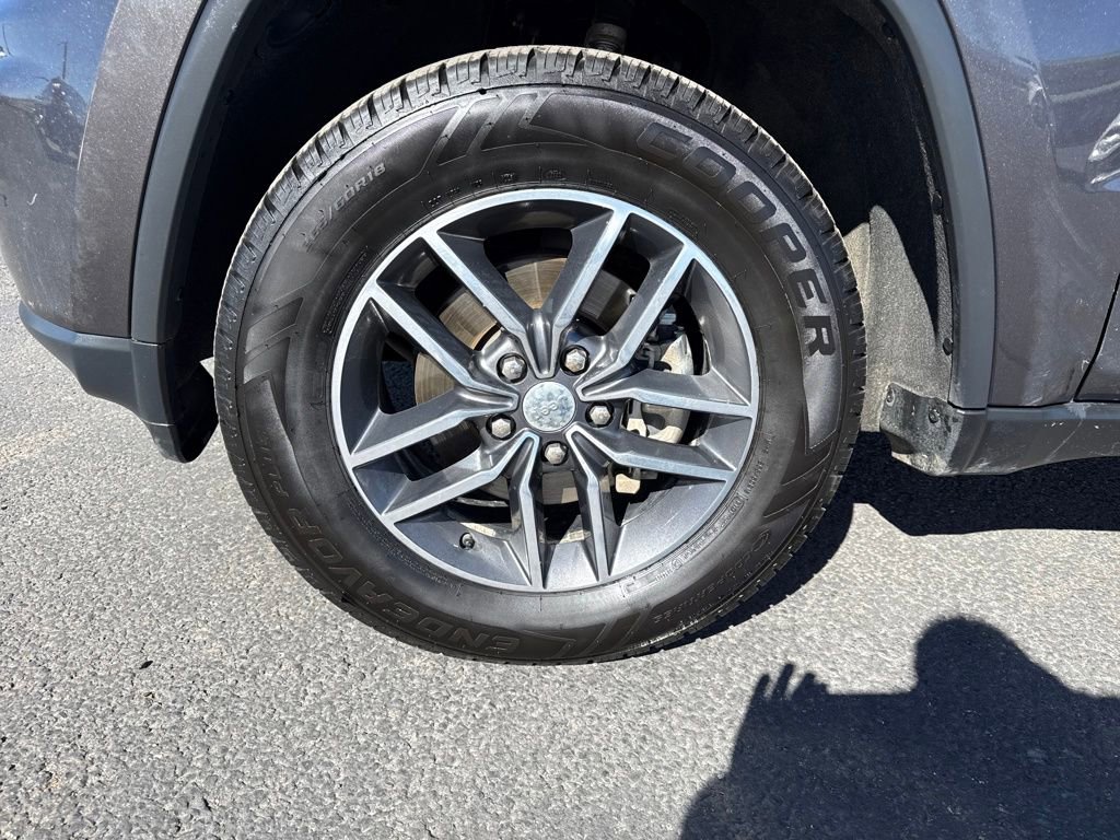 Used 2018 Jeep Grand Cherokee Limited w/ Trailer Tow Group IV image 28