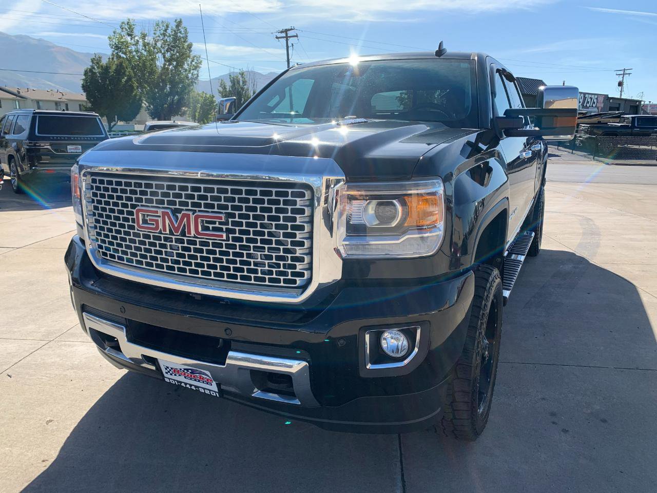 Used 2016 GMC Sierra 2500 Denali w/ Duramax Plus Package image 16