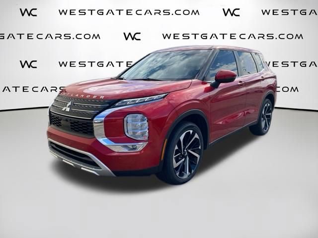 Used 2023 Mitsubishi Outlander SE Black Edition