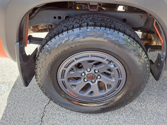 Used 2025 Nissan Frontier PRO-4X AWD/4WD image 29