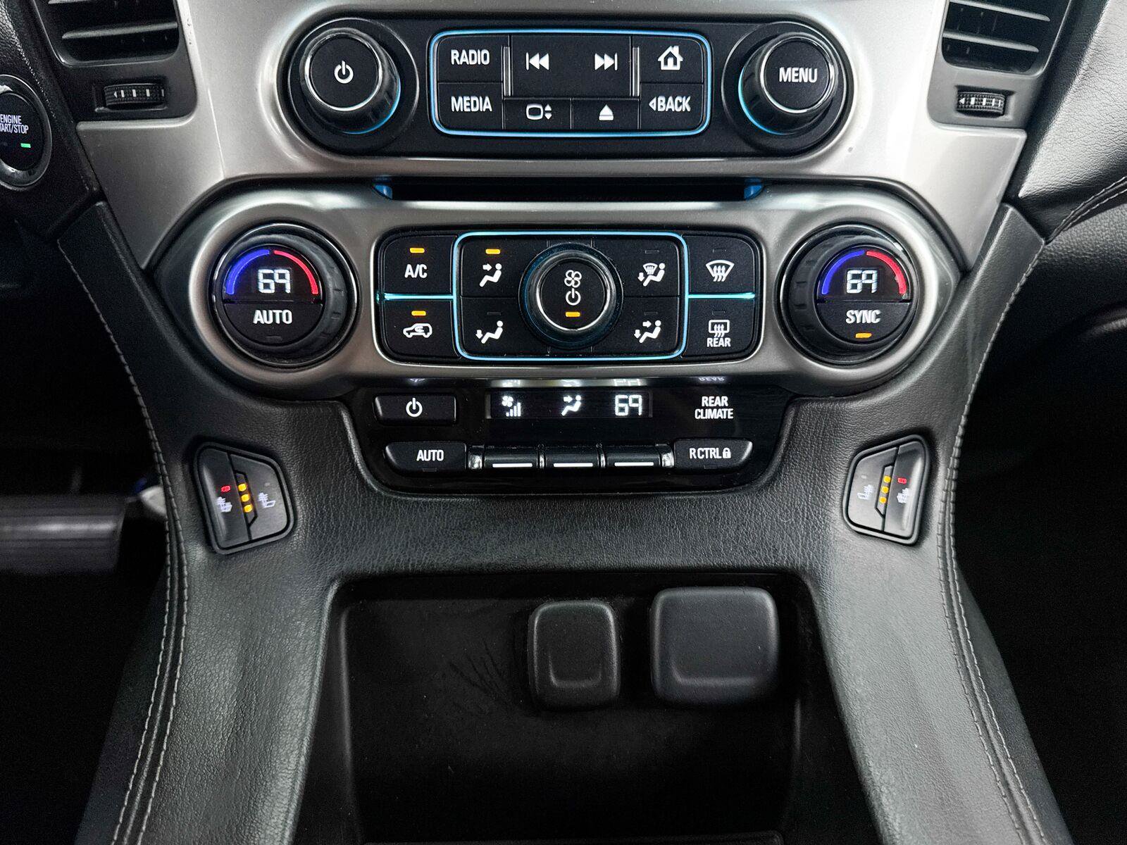 Used 2015 Chevrolet Suburban LT w/ Luxury Package RWD image 20