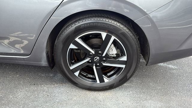Used 2024 Nissan Sentra SV FWD image 10