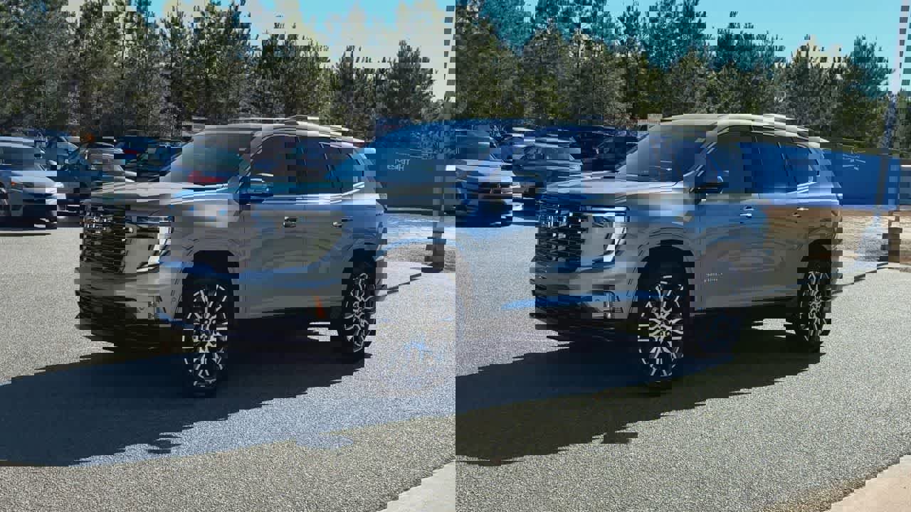 New 2026 GMC Acadia Denali Ultimate w/ LPO, Floor Liner Package image 4