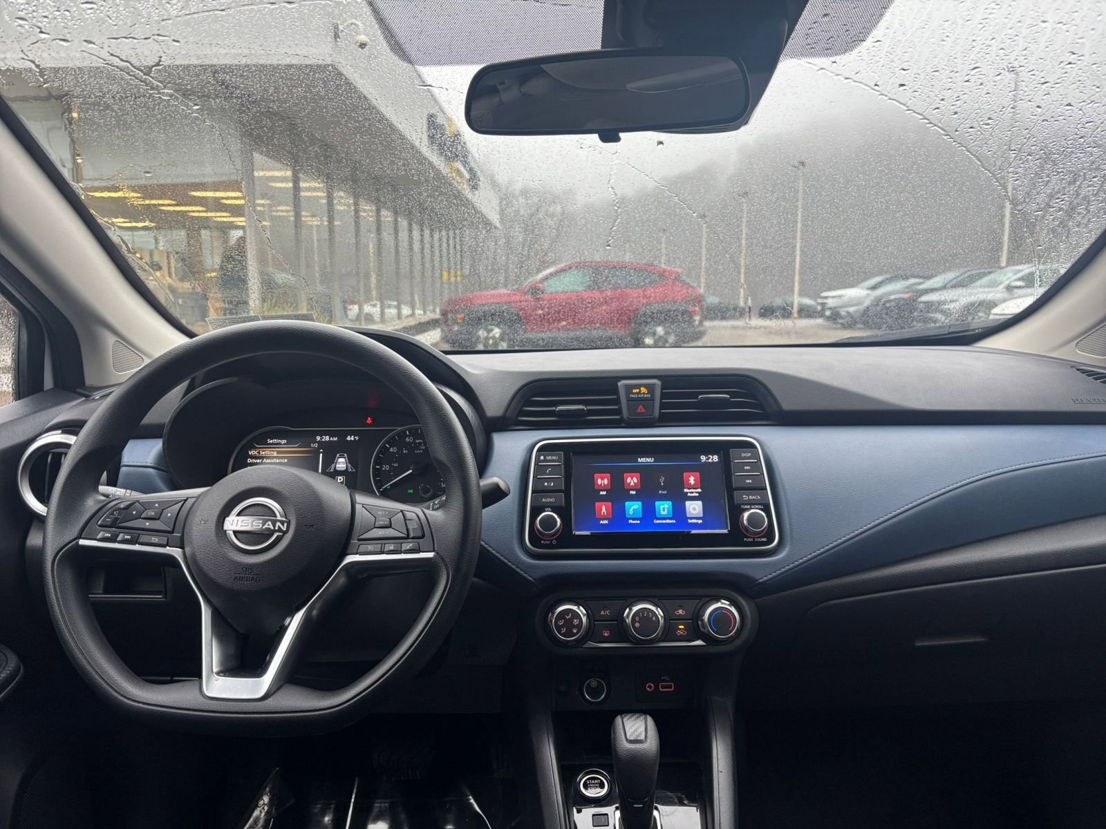 Used 2025 Nissan Versa SV image 32