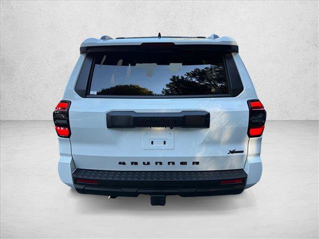 New 2026 Toyota 4Runner SR5 AWD/4WD image 4