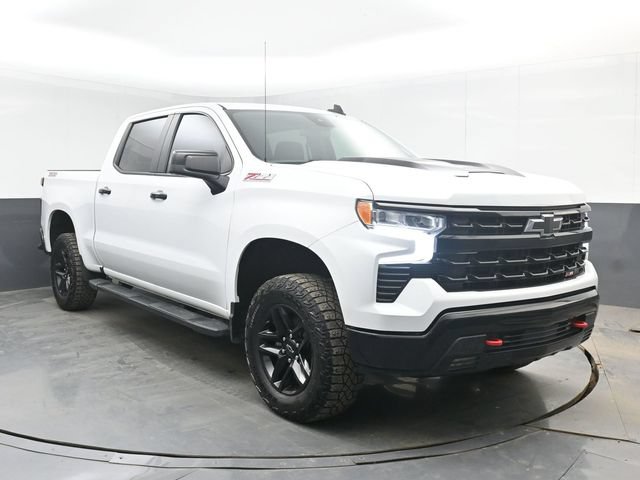 Used 2024 Chevrolet Silverado 1500 LT Trail Boss w/ Protection Package AWD/4WD image 2