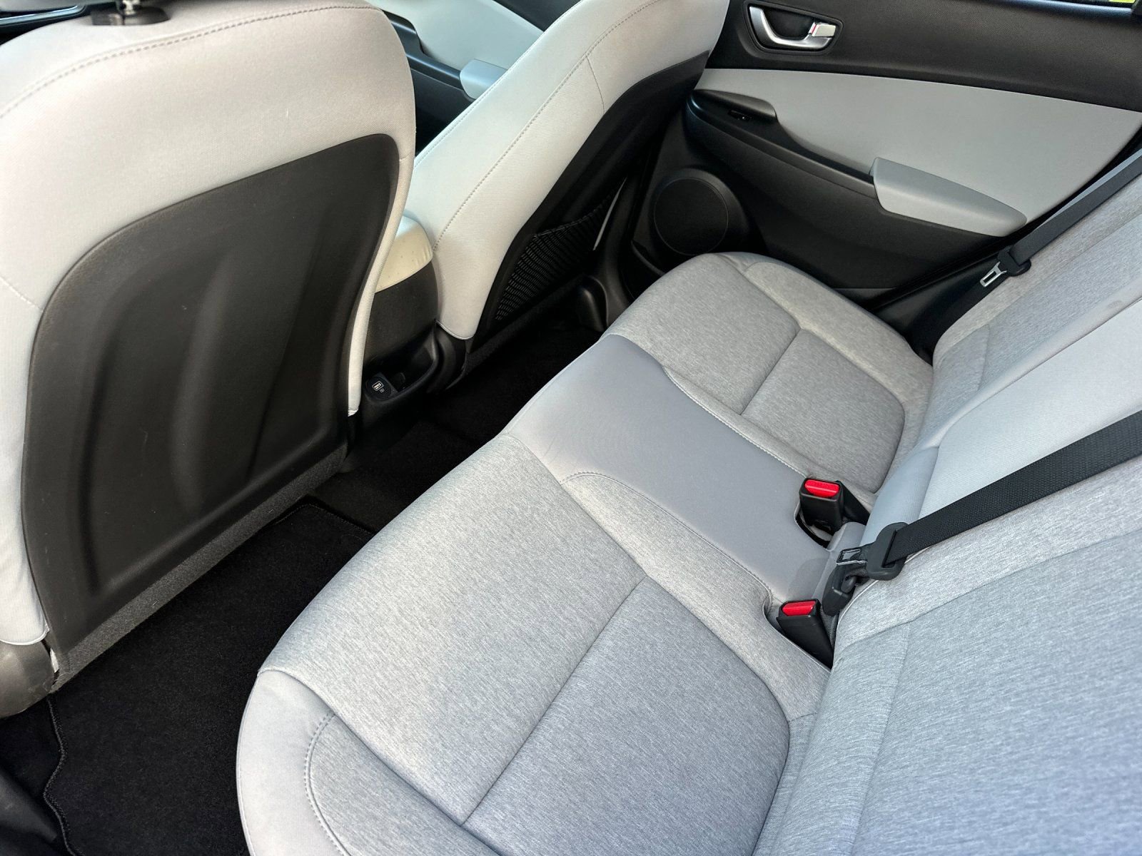 Used 2023 Hyundai Kona SE image 11