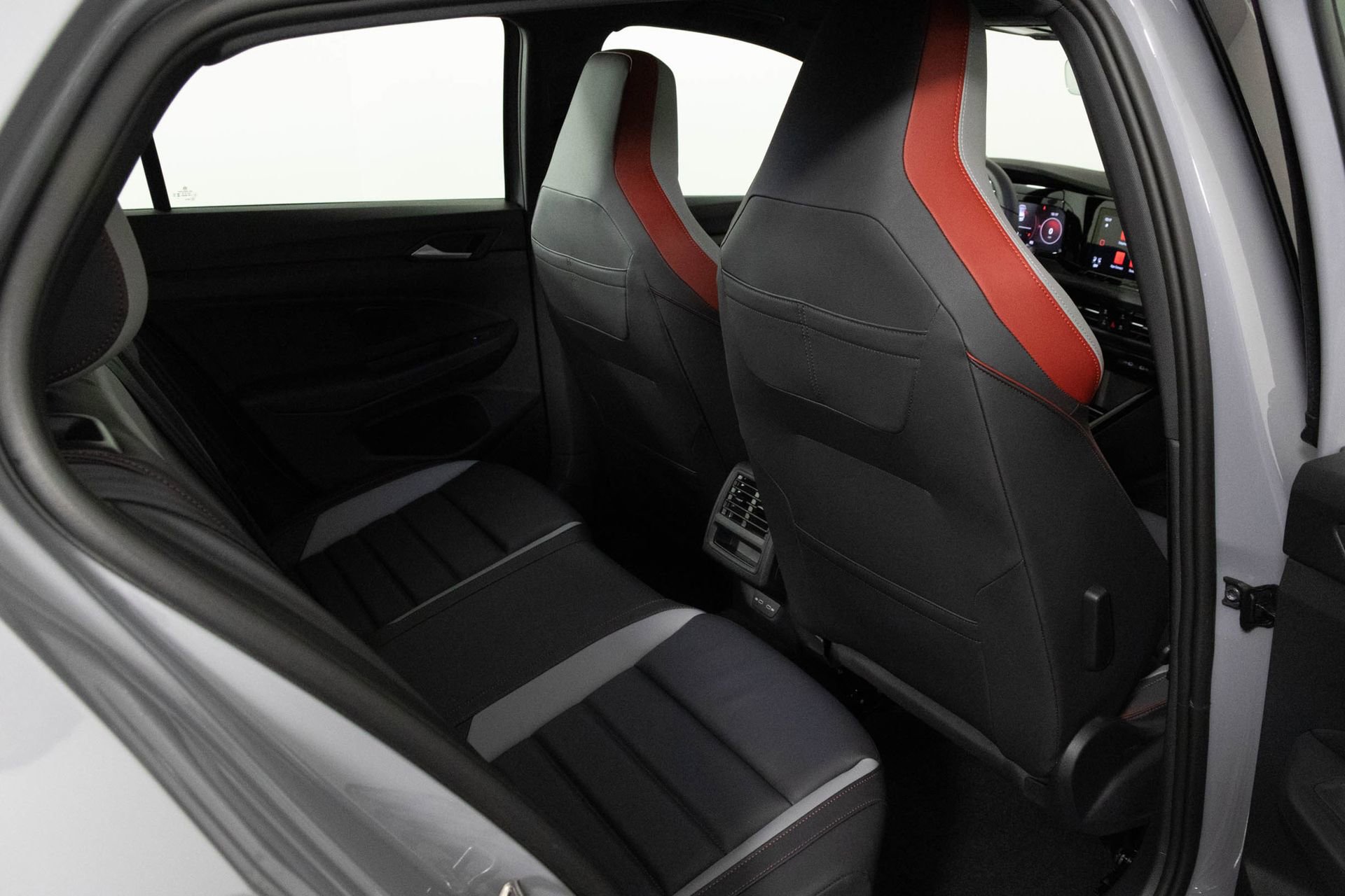 Used 2024 Volkswagen GTI SE image 36