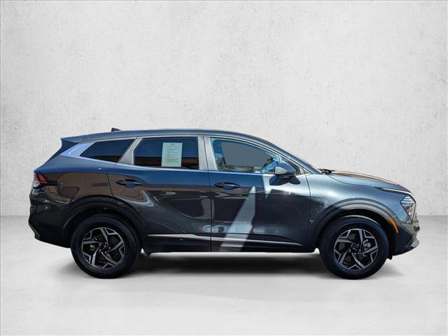 Used 2024 Kia Sportage LX image 4