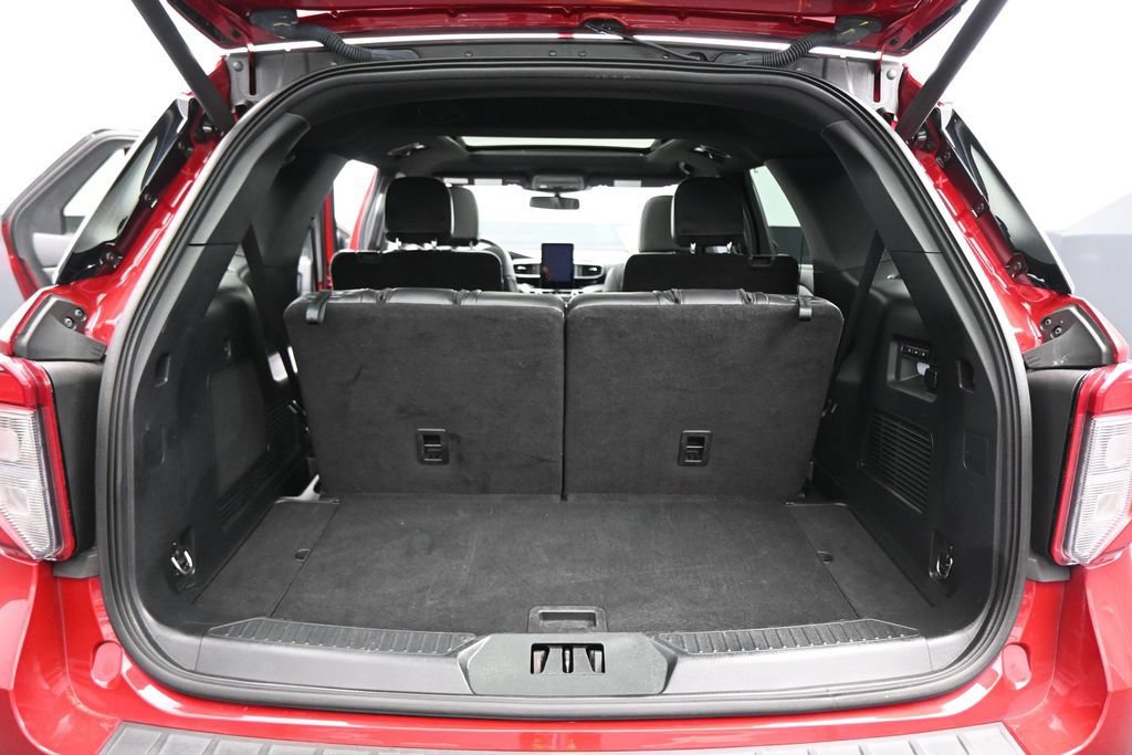 Used 2023 Ford Explorer ST w/ Equipment Group 401A AWD/4WD image 29
