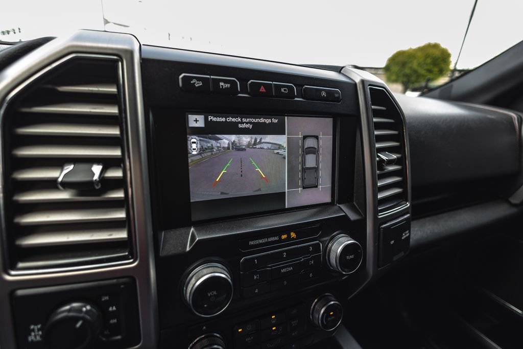 Used 2018 Ford F150 Platinum w/ Technology Package AWD/4WD image 18