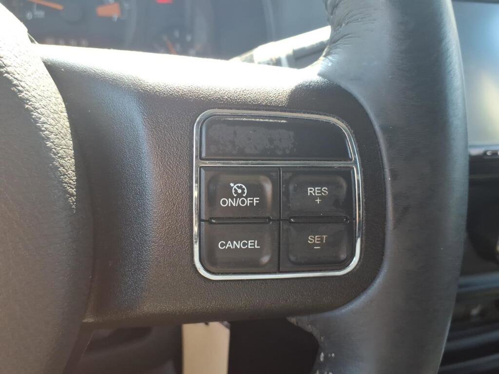 Used 2015 Jeep Patriot Latitude AWD/4WD image 19