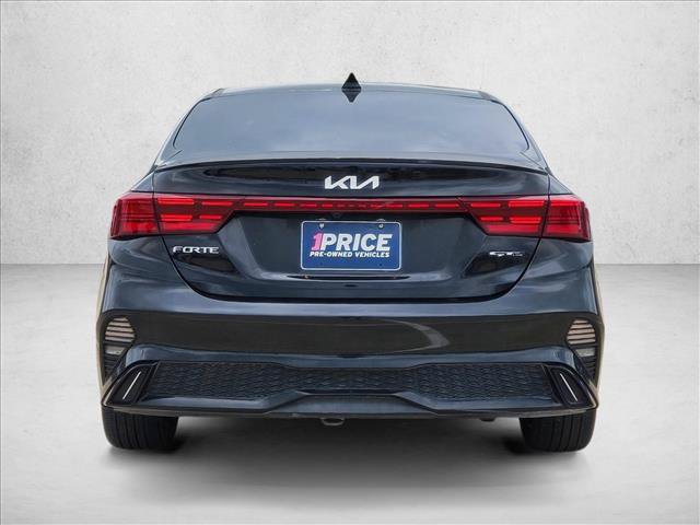 Used 2022 Kia Forte GT-Line w/ GT-Line Technology Package FWD image 6