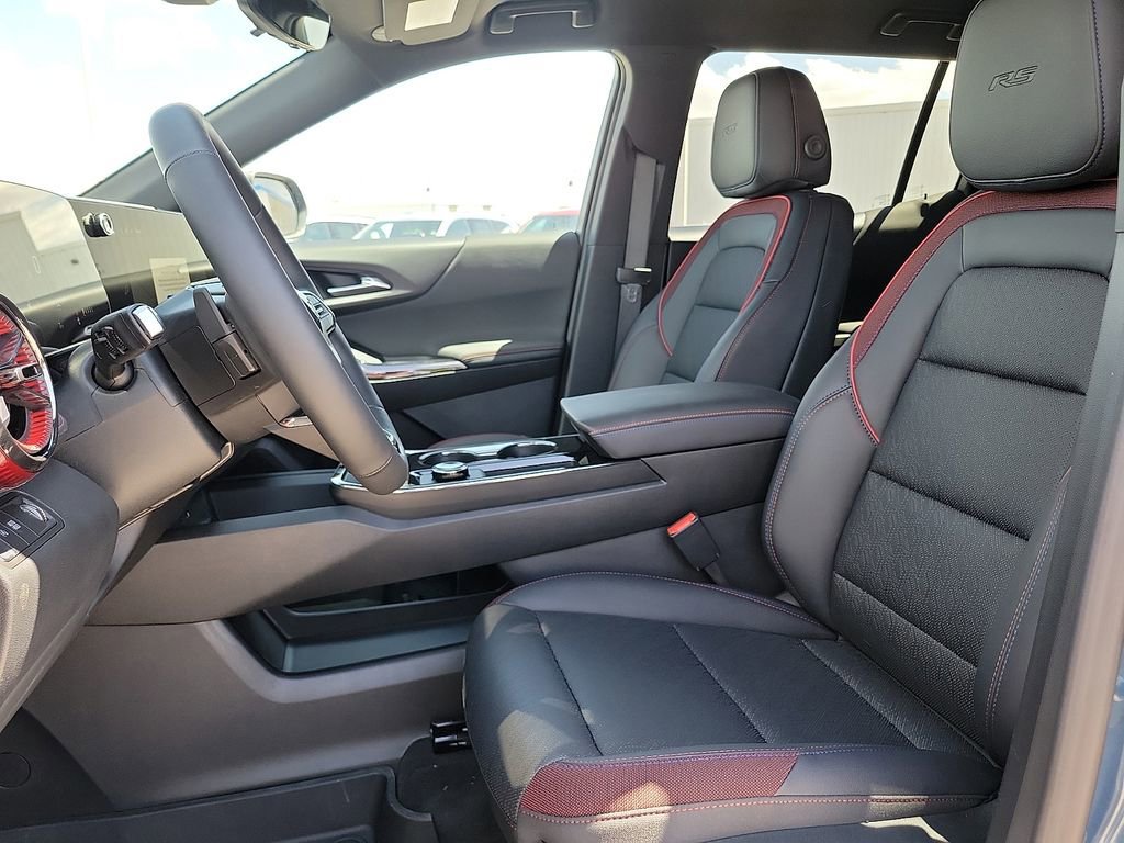 New 2026 Chevrolet Equinox RS w/ Safety and Technology Package FWD image 19