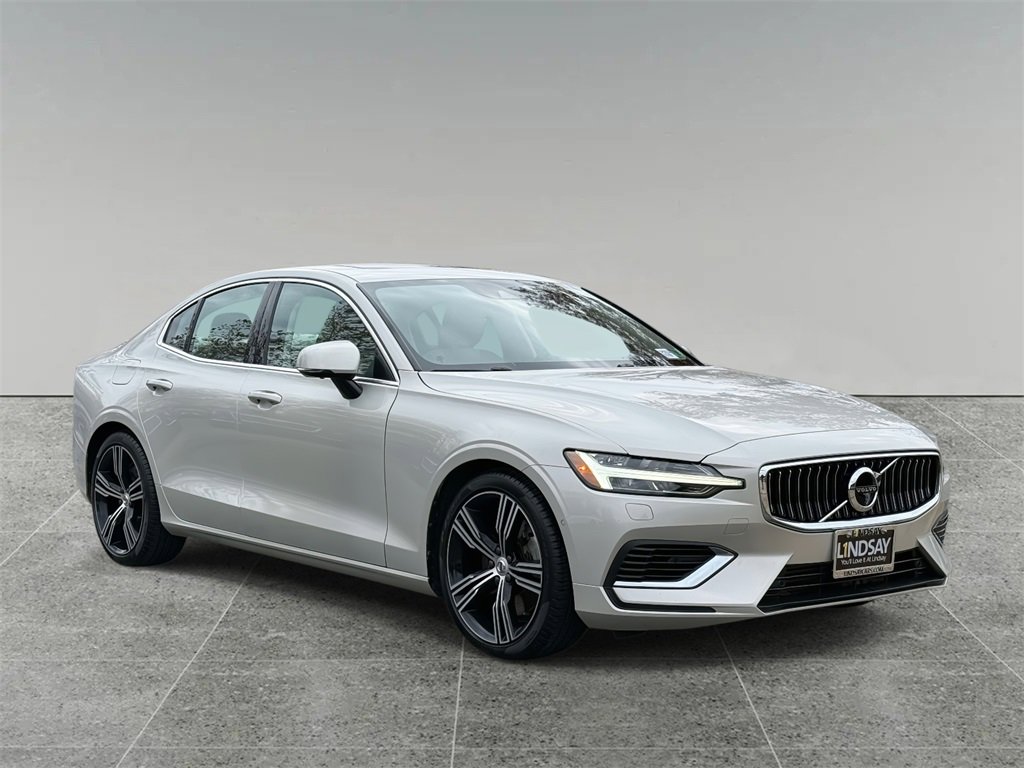 Used 2019 Volvo S60 T8 Inscription image 9