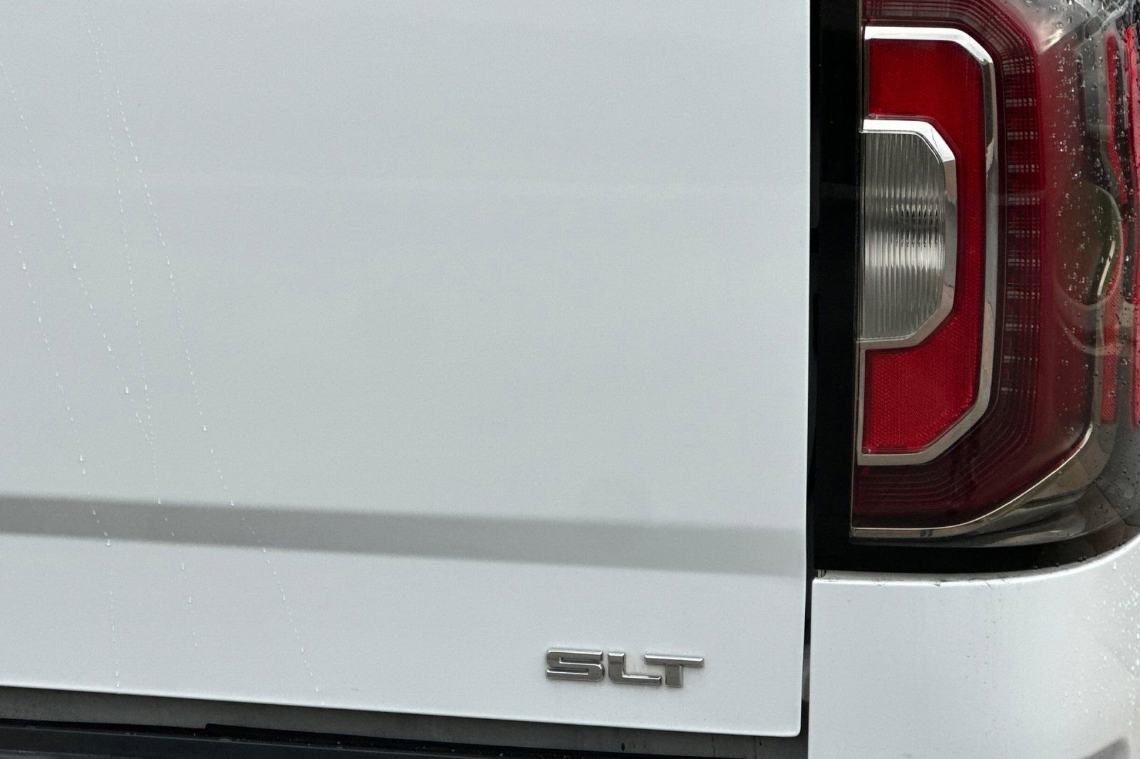 Used 2018 GMC Sierra 1500 SLT image 27