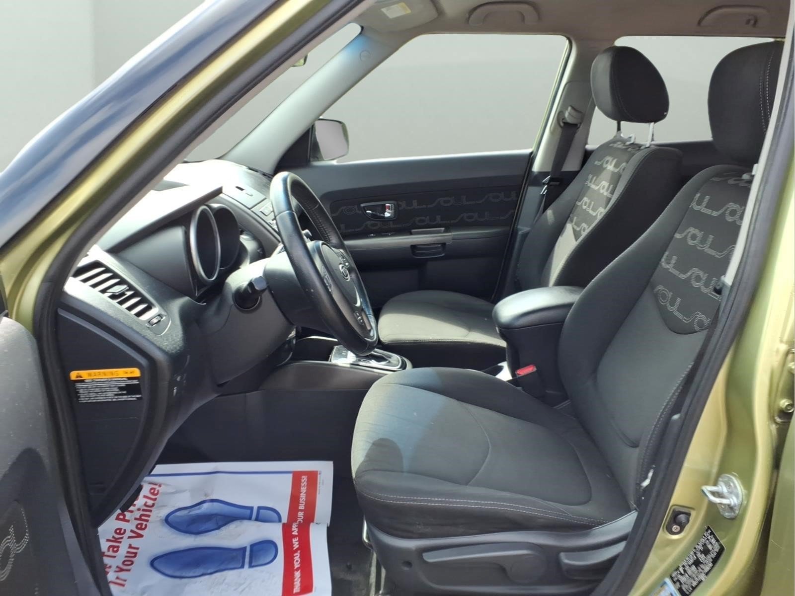 Used 2012 Kia Soul + FWD image 24